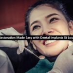 The dentist examines the patient's teeth.
